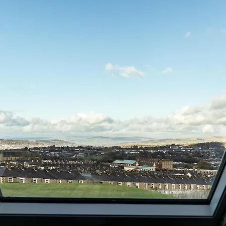 Loft Apartment In Accrington Stunning Lancashire Views Church  Exterior photo